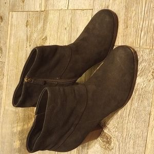 Mint condition Cole Haan Booties